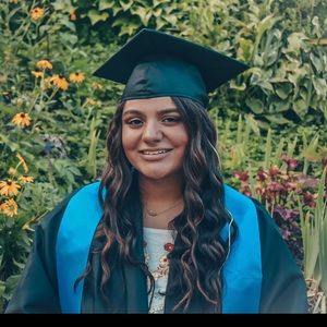 Meet your Posher, Kellie